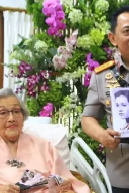 Meriyati Hoegeng Berpulang, Sosok Teladan Pendamping Jenderal Antikorupsi