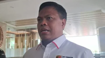 Direktur Dittipidter Bareskrim Polri Brigjen Pol Irhamni menjelaskan kasus 7,5 ton timah ilegal. (Posnews/ist)