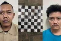 Ekstasi Kristal Disamarkan dalam Paket Catur, Polisi Amankan 2 Pelaku. (Posnews/Ist)
