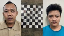 Ekstasi Kristal Disamarkan dalam Paket Catur, Polisi Amankan 2 Pelaku. (Posnews/Ist)
