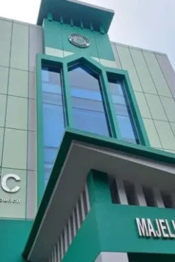 Fatwa MUI Haram Buang Sampah ke Sungai, Menteri LH: Energi Besar Selamatkan Lingkungan