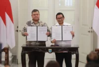 Gubernur DKI Jakarta Pramono Anung menandatangani MoU bersama Kepala BPKP Muhammad Yusuf Ateh di Balai Kota Jakarta, Rabu (11/2/2026). (Posnews/kominfo)