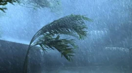 Langit mendung dan hujan mengguyur wilayah Jakarta pada pagi hingga malam hari. (Posnews/Ist)