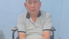 Petugas Bareskrim Polri menangkap bandar narkoba Koh Erwin di perairan Asahan saat mencoba kabur ke Malaysia menggunakan kapal tradisional. (Posnews/Ist)