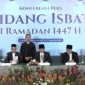 Menteri Agama Nasaruddin Umar mengumumkan hasil Sidang Isbat penetapan 1 Ramadan 1447 H di Jakarta.. (Posnews/Kemenag)