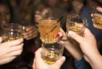 Pesta Miras di Semper Barat Dibubarkan, Pemuda Tantang Ditangkap. (Posnews/Ist)