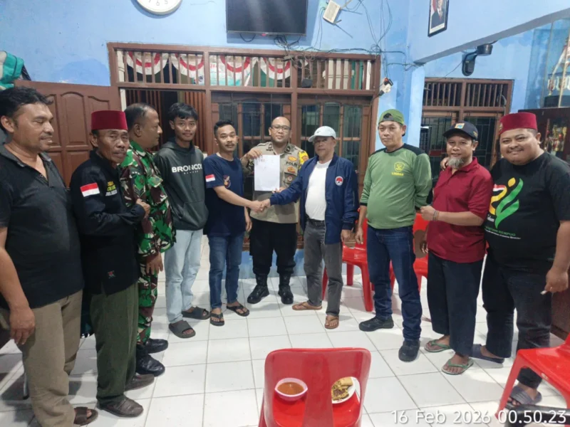 Kelompok Pemuda Yang Pesta Miras Akhirnya Meminta Maaf di RT 007 RW 04 Kelurahan Semper Barat Kecamatan Cilincing Jakarta Utara, Senin (16/02/2026). (Posnews/MR)