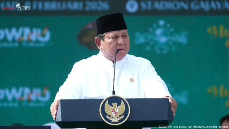 Presiden Prabowo Subianto berbuka puasa bersama tokoh ulama di Istana Kepresidenan Jakarta membahas konflik Timur Tengah dan keanggotaan Indonesia di Board of Peace. (Posnews/Sekpres)
