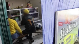 Tak Boleh Sweeping Sepihak, Pemprov DKI Minta Warung Pasang Tirai Saat Puasa. (Posnews/Net)