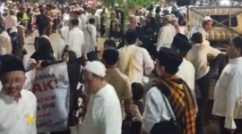 Warga menggelar aksi demo menolak tempat hiburan malam di kawasan Lenteng Agung, Jakarta Selatan. (Posnews/Ist)