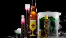 Resep di balik jeruji hukum. Pada tahun 1922, dokter di New York membentuk partai politik untuk menuntut hak meresepkan bir sebagai obat di tengah ketatnya hukum Larangan Alkohol di Amerika Serikat. Dok: Istimewa.