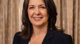 Otonomi vs Federasi. Premier Alberta Danielle Smith mengumumkan referendum untuk membatasi jumlah imigran guna mengurangi beban berat pada layanan publik dan infrastruktur provinsi. Dok: Istimewa.