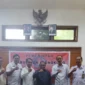 Staf Khusus Menteri HAM Thomas Harming Suwarta saat bertemu Pemkab Klungkung membahas program Desa Sadar HAM dan Kampung Redam di Bali. (Ist)
