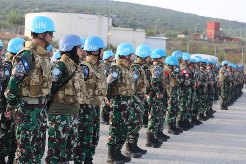 Duka bagi korps perdamaian. Tiga personel UNIFIL asal Indonesia gugur dalam dua insiden terpisah di Lebanon Selatan, menandai jatuhnya korban pertama dari pasukan PBB sejak perang Israel-Hezbollah pecah Maret 2026. Dok: Kompas Internasional.