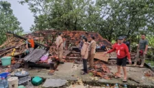 Bencana Hidrometeorologi Basah Terjang Tasikmalaya, Wonosobo, Klaten Ratusan Rumah Rusak. (Posnews/BNPB)