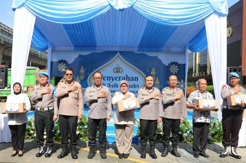 Distribusi 38 ribu paket sembako dari Polri untuk anggota dan ASN Mabes Polri menjelang Idul Fitri 1447 Hijriah. (Posnews/Ist)