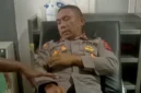 Wakapolres Maluku Tenggara Kompol Djufri Jawa mengelamai luka terkena panah. (Posnews/Ist)