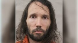 Penyimpangan di balik layar gim populer. Seorang programmer Roblox ditangkap kembali setelah petugas menemukan boneka seks ukuran anak dan puluhan materi pelecehan seksual anak di perangkat digitalnya. Dok: Istimewa.