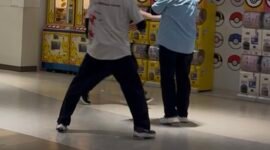 Maut di pusat perbelanjaan. Seorang pria menikam seorang karyawati toko Pokemon di Tokyo hingga tewas sebelum akhirnya mengakhiri hidupnya sendiri, mengungkap kegagalan perlindungan terhadap korban penguntitan. Dok: Istimewa.