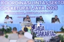 Kapolda Metro Jaya memimpin rapat koordinasi Operasi Ketupat Jaya 2026 di Jakarta. (Posnews/Ist)