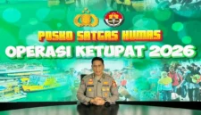 Kepadatan arus balik kendaraan menuju Jakarta pada Operasi Ketupat 2026 dengan pengamanan ketat dari kepolisian. (Posnews/Ist)