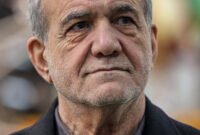 Aliansi di tengah api. Presiden Iran Masoud Pezeshkian menegaskan hak alami negaranya untuk membela diri, sementara Pakistan menyatakan dukungan penuh terhadap kedaulatan Teheran dalam menghadapi agresi AS-Israel. Dok: Istimewa.