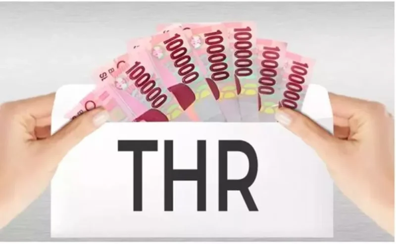 Ilustrasi, uang Tunjangan Hari Raya (THR). (Posnews/Pinterest)