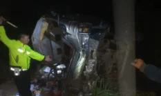 Rem Blong di Turunan, Mobil Travel Terjun ke Jurang di Majalengka 6 Pemudik Tewas