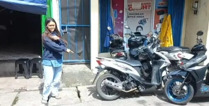 Motor Marketing FIF Hilang di Depan Kantor, Pelaku Terekam CCTV. (Posnews/Ist)