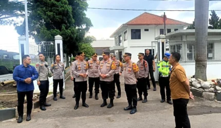 Polda Jabar Razia Truk Sumbu Tiga di Sumedang, 85 Kendaraan Melanggar Terjaring