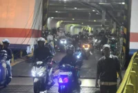 Ribuan pemudik sepeda motor mengantre di buffer zone Pelabuhan Bakauheni Lampung Selatan saat arus balik Lebaran 2026 menuju Pulau Jawa. (Posnews/Net)