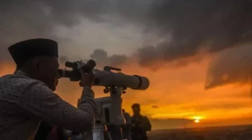 Pengamatan hilal di ufuk barat saat matahari terbenam untuk menentukan awal Syawal 1447 Hijriah di Indonesia. (Posnews/Ist)