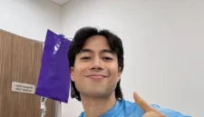 Penyanyi Vidi Aldiano semasa hidup saat tampil di panggung musik Indonesia. (Posnews/Instagram)