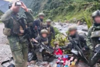 Personel Koops TNI Papua melakukan pengamanan usai baku tembak dengan KKB di kawasan Tembagapura Kabupaten Mimika. (Posnews/Ist)