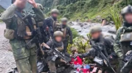 Personel Koops TNI Papua melakukan pengamanan usai baku tembak dengan KKB di kawasan Tembagapura Kabupaten Mimika. (Posnews/Ist)