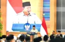 Presiden Prabowo Subianto berbuka puasa bersama Rais Aam PBNU, Ketua Umum Muhammadiyah, dan Ketua Umum MUI di Istana Merdeka, Jakarta. (Posnews/Setpres)