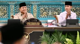 Presiden Prabowo Subianto memberikan arahan terkait konsumsi bahan bakar minyak (BBM) di tengah konflik global. (Posnews/Biro Pers)