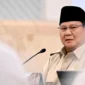 Presiden Prabowo Subianto memberikan pernyataan terkait kasus penyiraman air keras terhadap aktivis Andrie Yunus. (Posnews/Biro Pers)