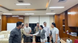 Proses mediasi kasus yang melibatkan N.O dan Z.K di Kantor Bareskrim Polri Jakarta. (Posnews/Ist)