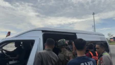 Satgas Damai Cartenz menangkap pelaku KKB terkait serangan berdarah di Mile 50 Tembagapura Papua Tengah. (Posnews/Ist)