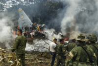 Duka di Puerto Leguizamo. Sebuah pesawat angkut militer Hercules C-130 jatuh dan meledak saat lepas landas, menewaskan puluhan tentara di tengah tuntutan modernisasi alutsista yang mendesak. Dok: Istimewa.