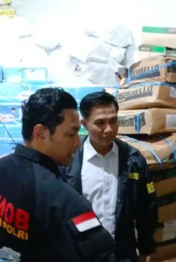 Polisi Sita 14 Ton Daging Domba Kedaluwarsa Impor Australia yang Siap Dijual Saat Lebaran