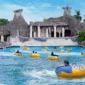 Suasana tempat wisata di Atlantis Ancol Jakarta ramai dikunjungi warga yang tidak mudik saat libur Lebaran 2026. (Posnews/Ancol)