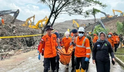 Tragedi Longsor Sampah Bantargebang Bekasi, 5 Tewas dan 4 Masih Hilang