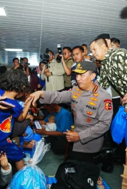Kapolri Pantau Arus Balik di Bakauheni, 385 Ribu Kendaraan Belum Kembali