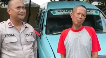 Warga menitipkan kendaraan di Polsek Ciracas saat mudik Lebaran 2026 untuk menjaga keamanan selama meninggalkan rumah. (Posnews/Ist)