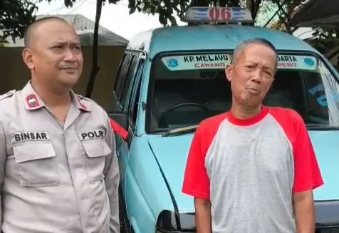 Warga menitipkan kendaraan di Polsek Ciracas saat mudik Lebaran 2026 untuk menjaga keamanan selama meninggalkan rumah. (Posnews/Ist)