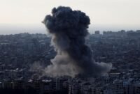 Perang meluas ke pusat kota. Serangan udara Israel menghantam kawasan Bachoura di dekat markas besar pemerintah Lebanon, memaksa ratusan ribu warga meninggalkan rumah mereka. Dok: Istimewa.