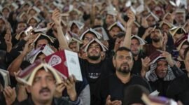 Menelusuri jejak perpecahan terbesar. Pembelahan Sunni dan Syiah bukan sekadar perbedaan cara ibadah, melainkan sebuah sengketa politik. Dok: Istimewa.