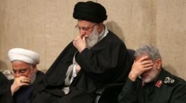 Jembatan di atas jurang perbedaan. Di tengah meningkatnya polarisasi digital, upaya rekonsiliasi melalui Risalah Amman dan peran Al-Azhar menjadi jangkar penting bagi persatuan umat Islam global. Dok: Istimewa.